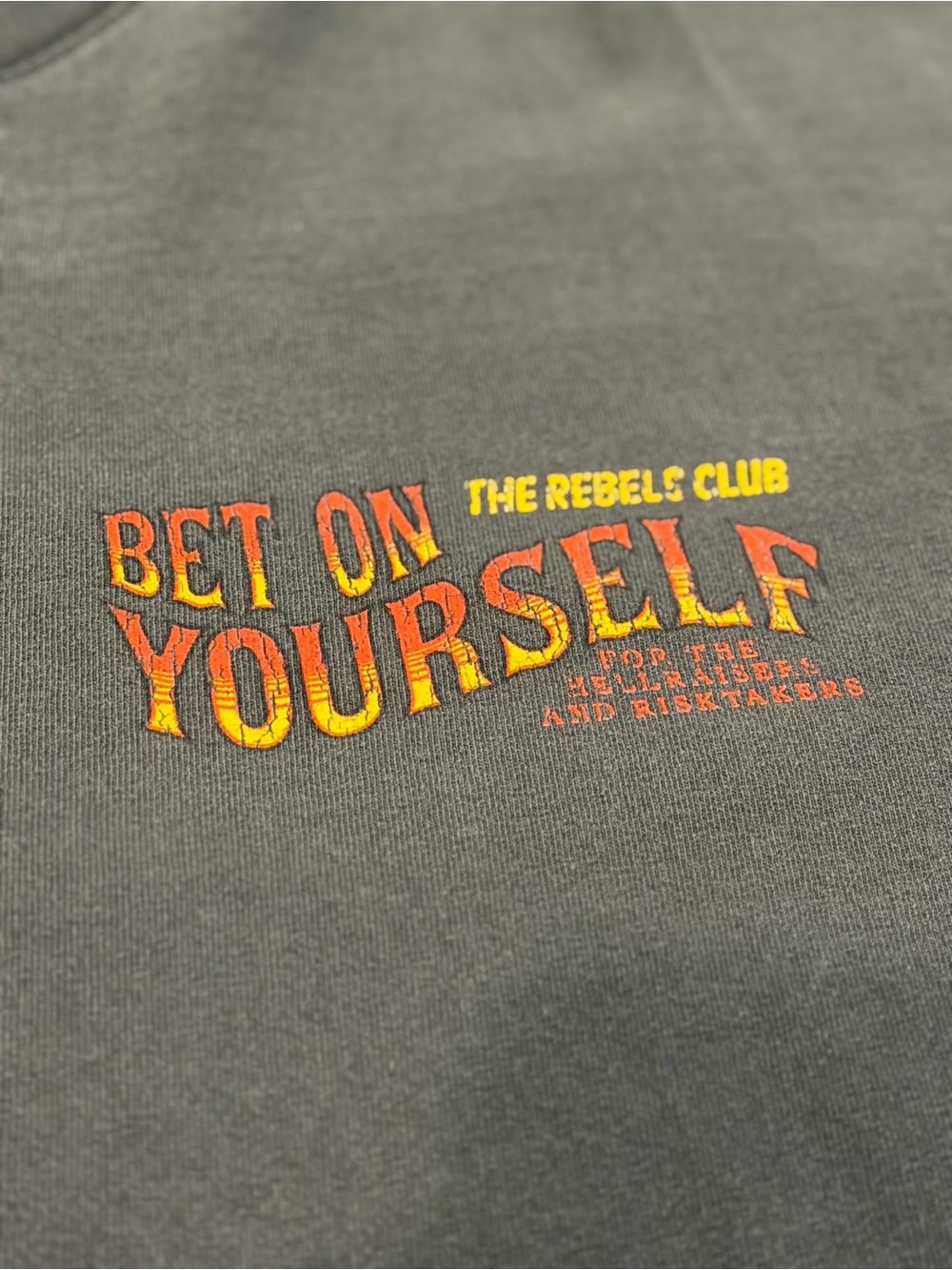 Rebel Soul Collective Bet On Yourself Graphic T-Shirt Women’s L Gray Oversized - Picture 5 of 9